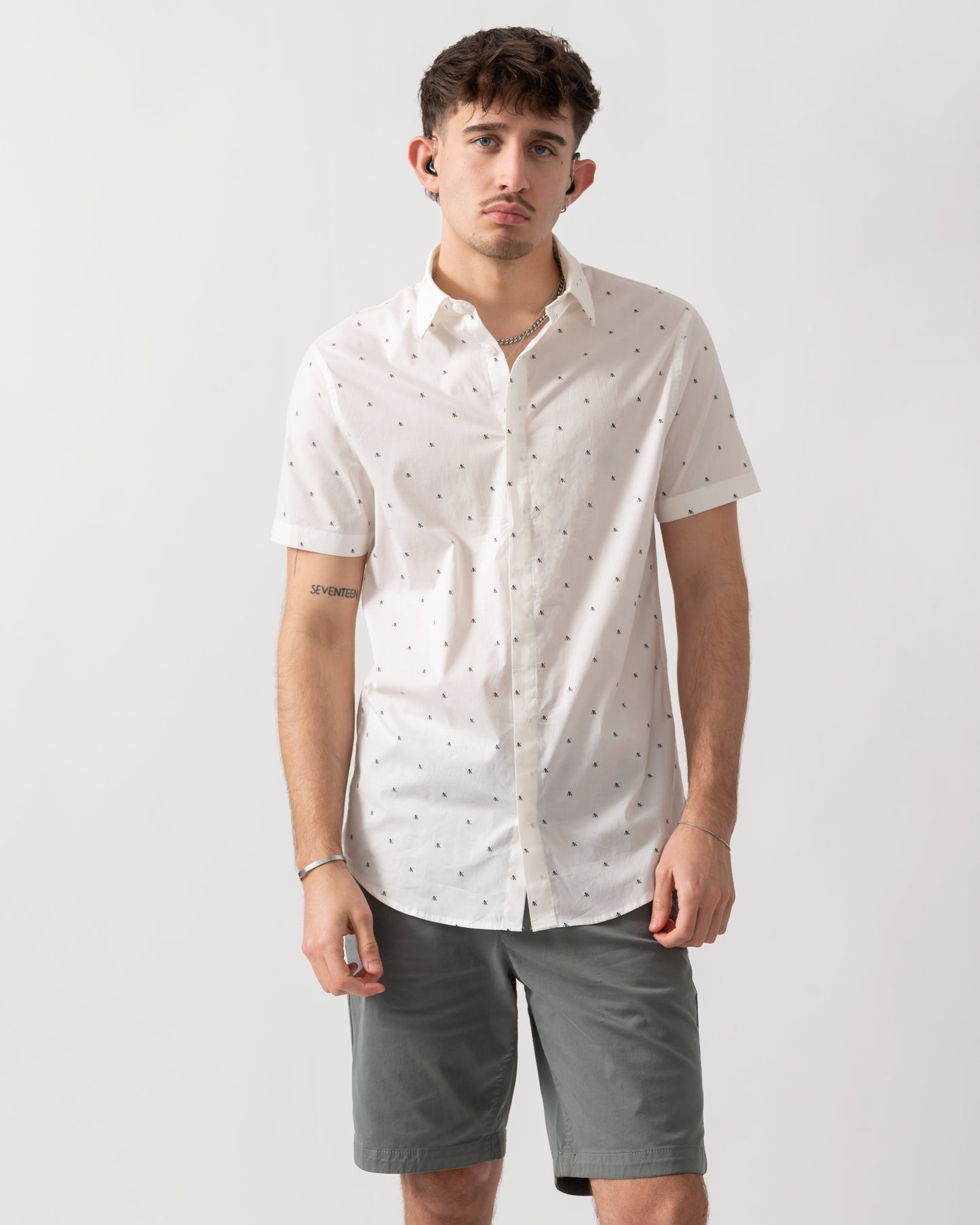 Mens Short Sleeve Shirt with Geometric Pattern - Off White F0198