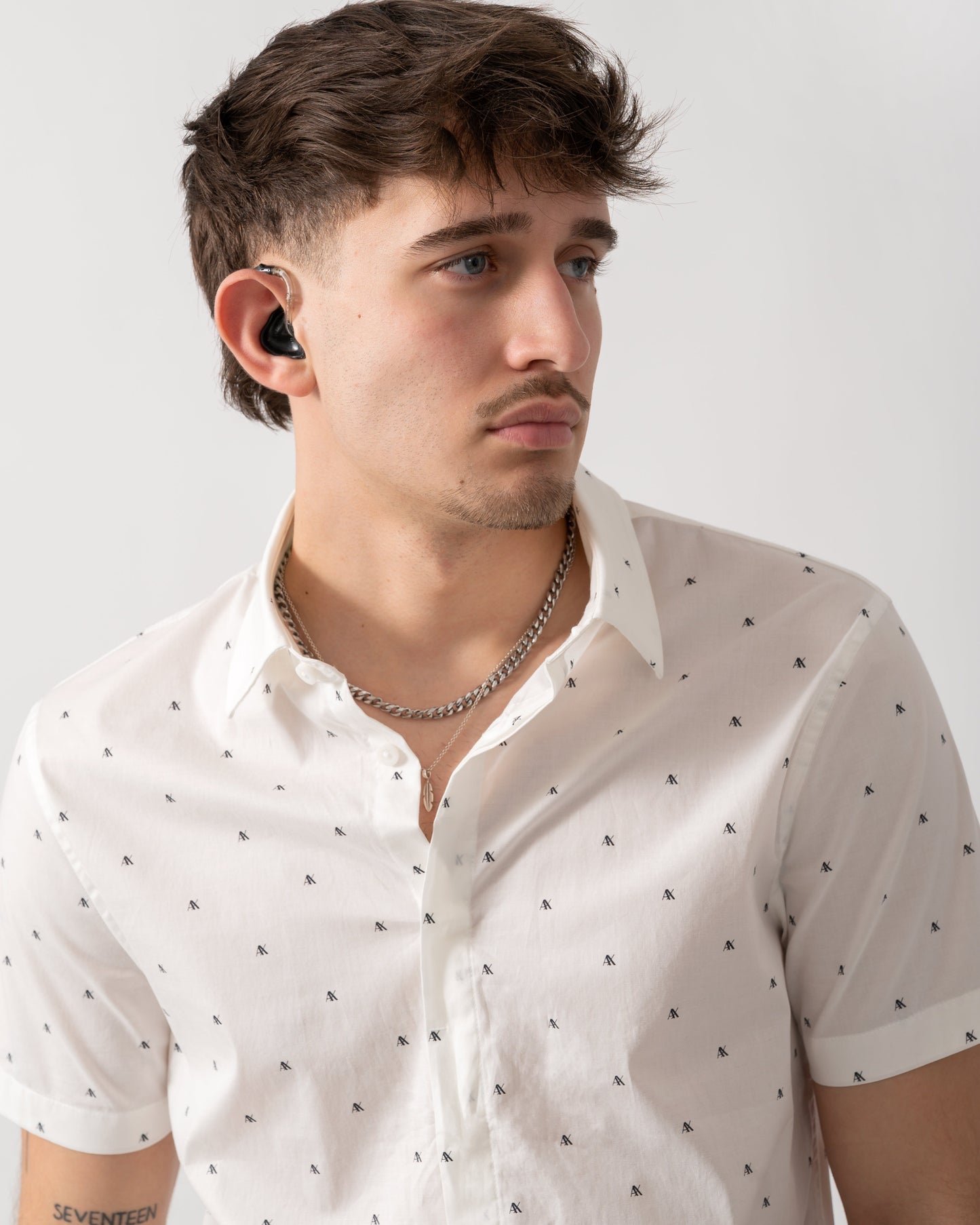 Mens Short Sleeve Shirt with Geometric Pattern - Off White F0198