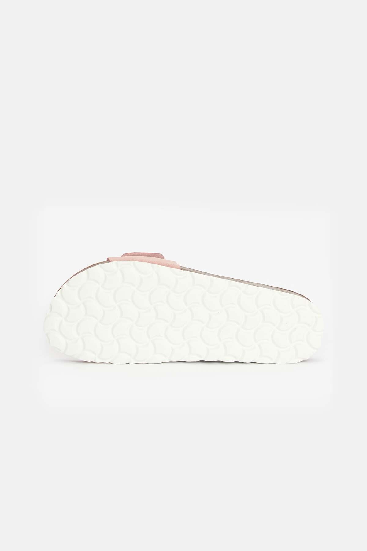 Benton Sandals