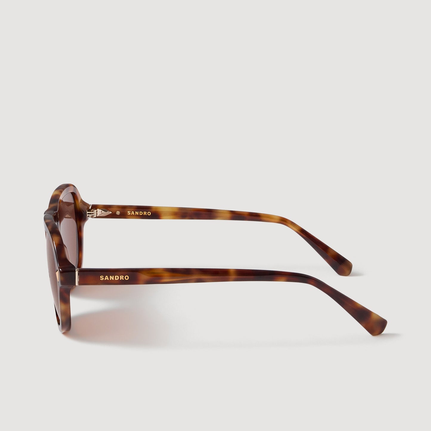 Sunglasses with tinted lenses