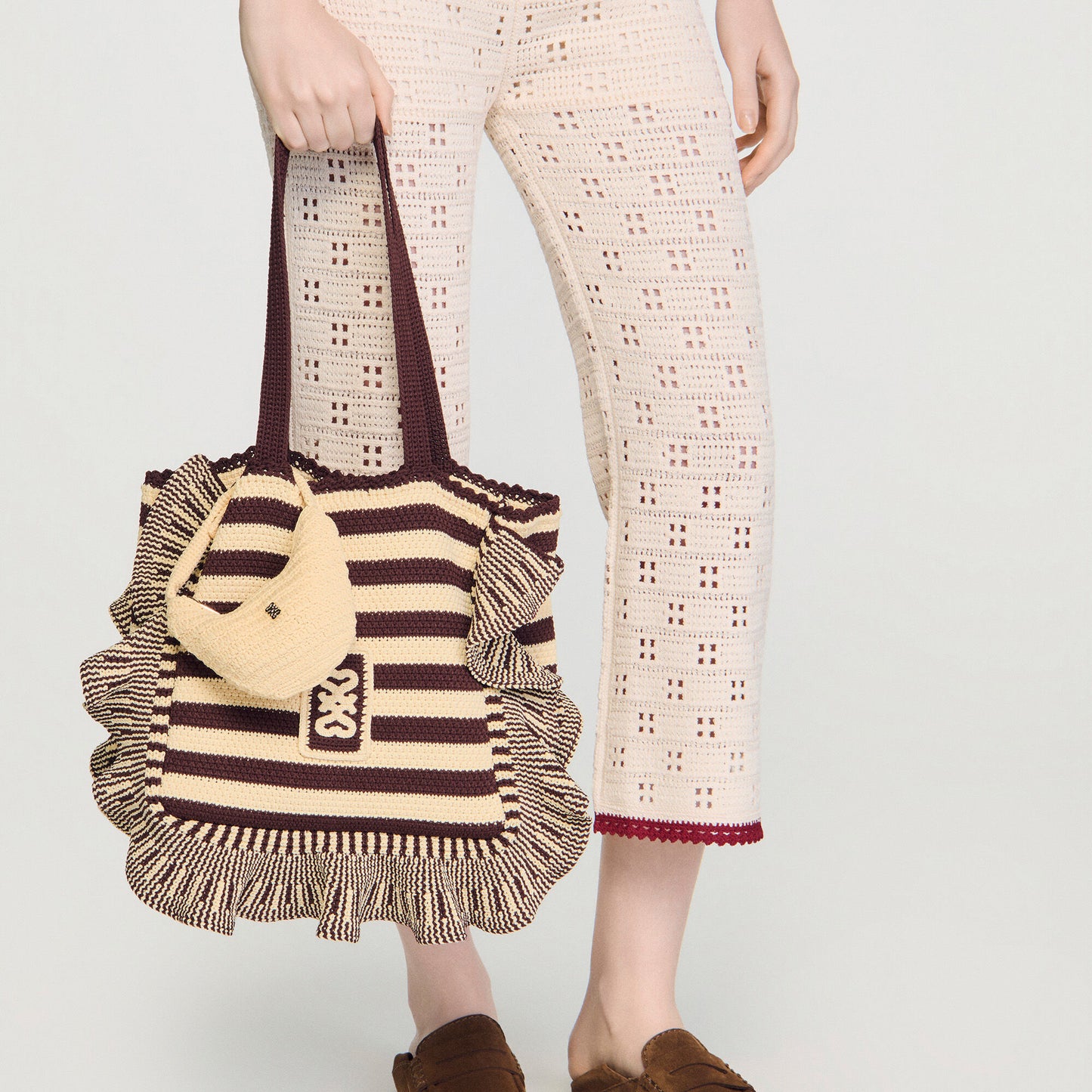 Crochet small leather goods