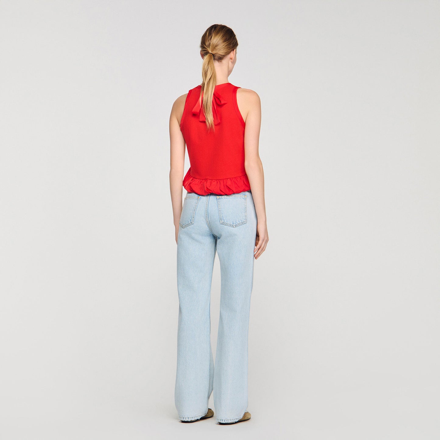 Straight-leg jeans