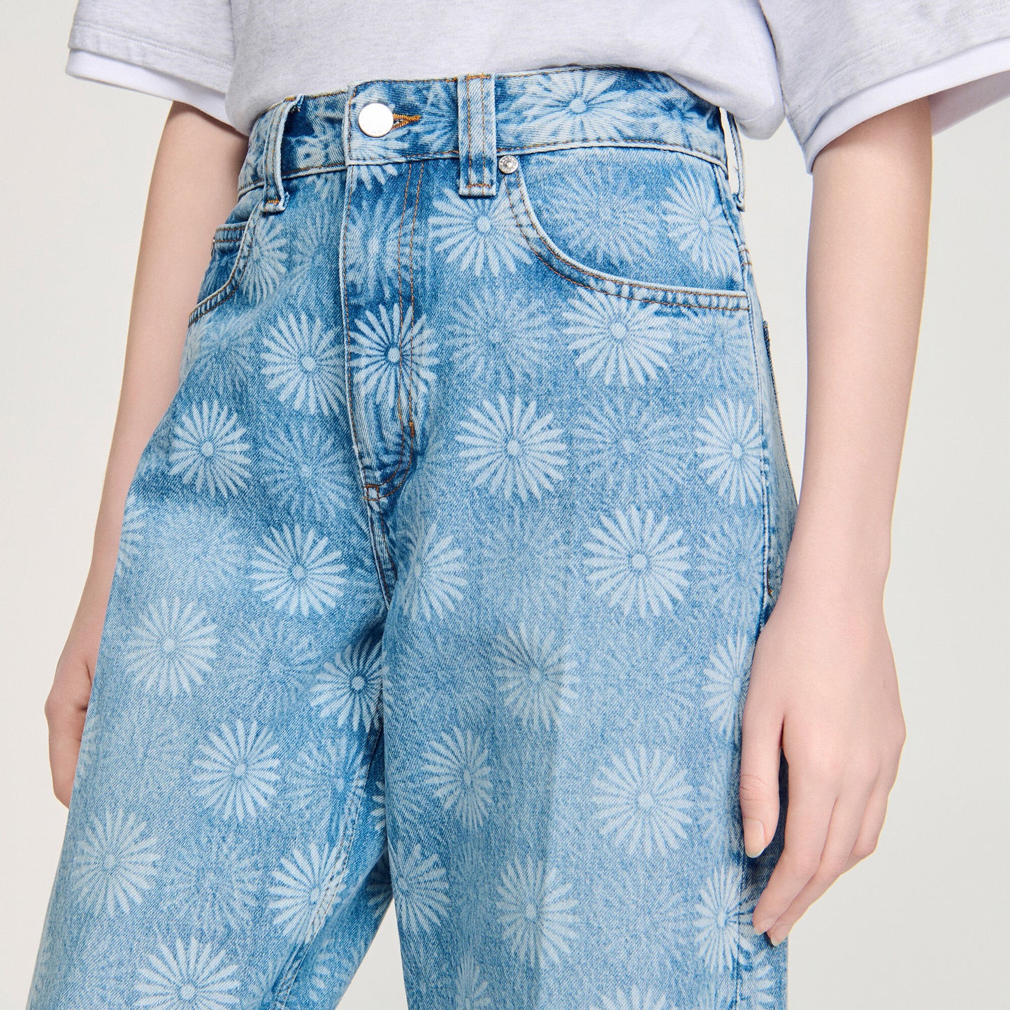 Wide-leg floral print jeans