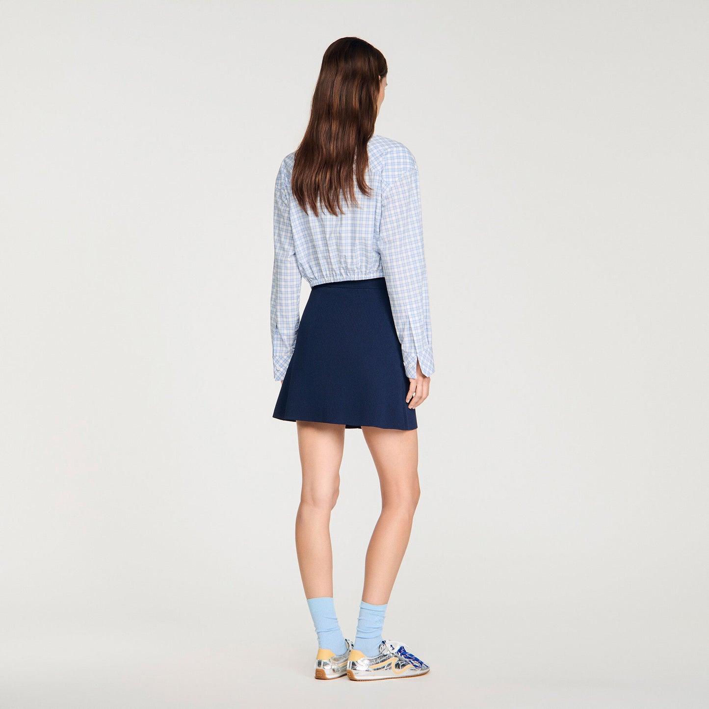 Short ribbed skirt with press studs