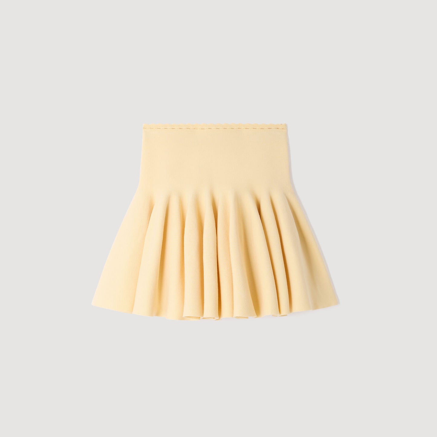 Short knit skater skirt