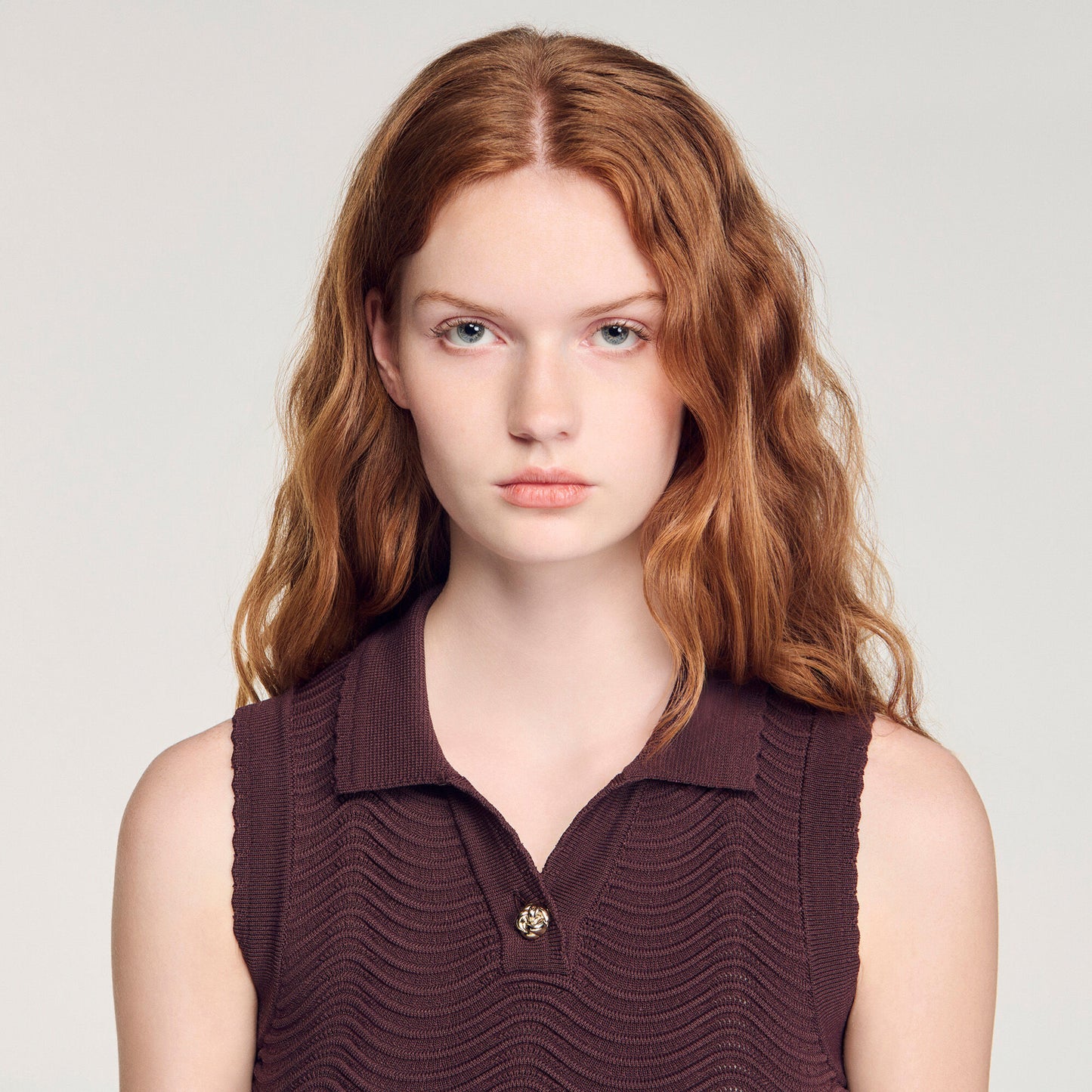 Cropped decorative knit top 2026