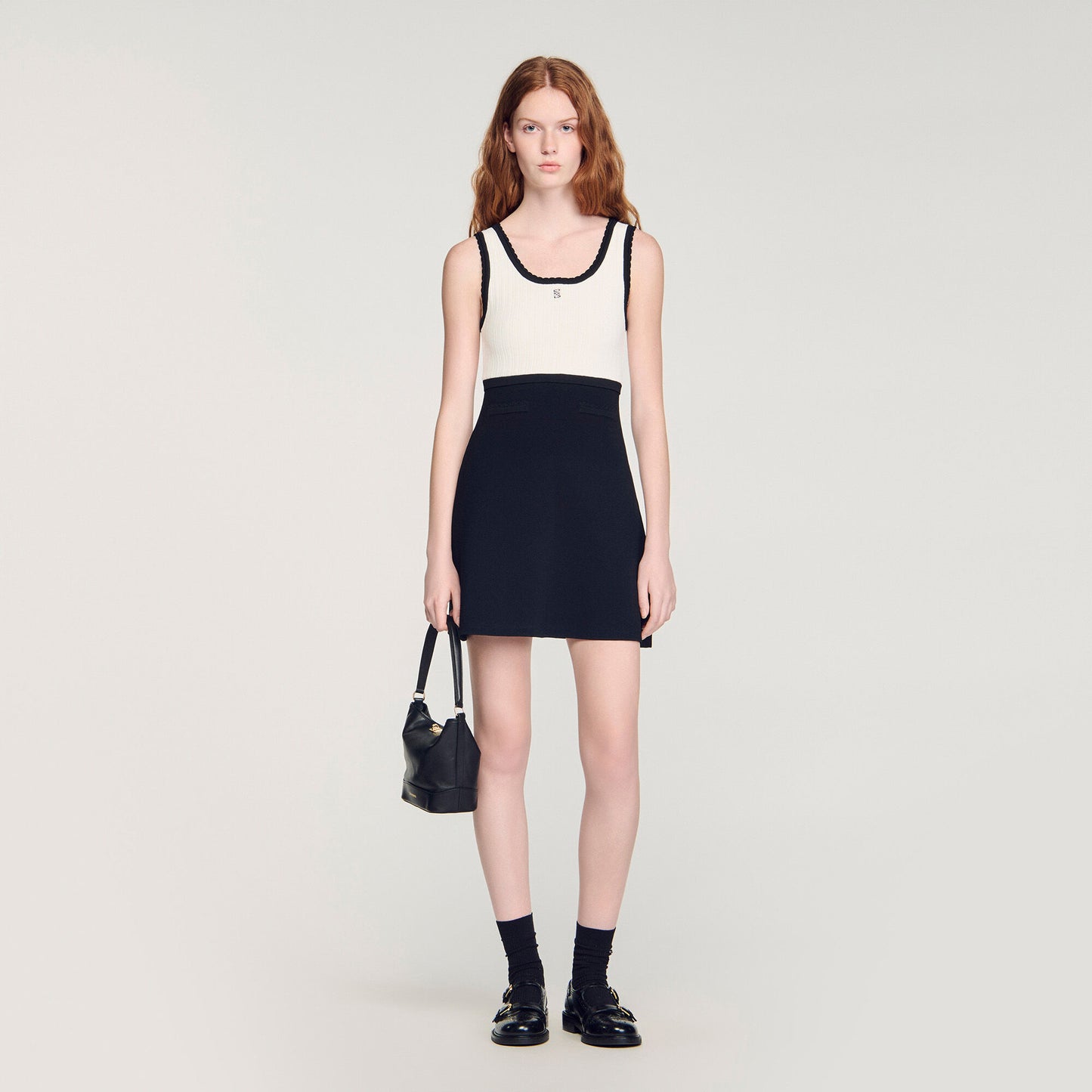 Two-tone knit short dress