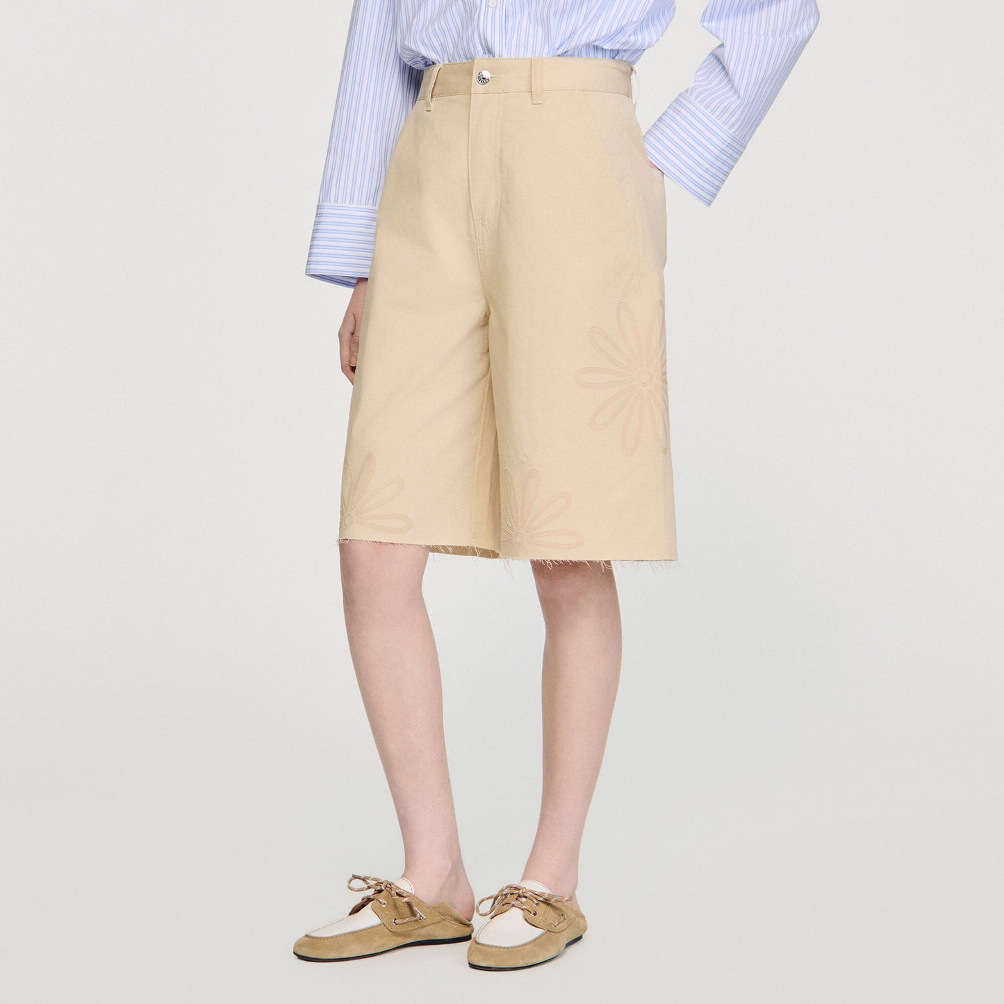 Cotton Bermudas with cutout flowers