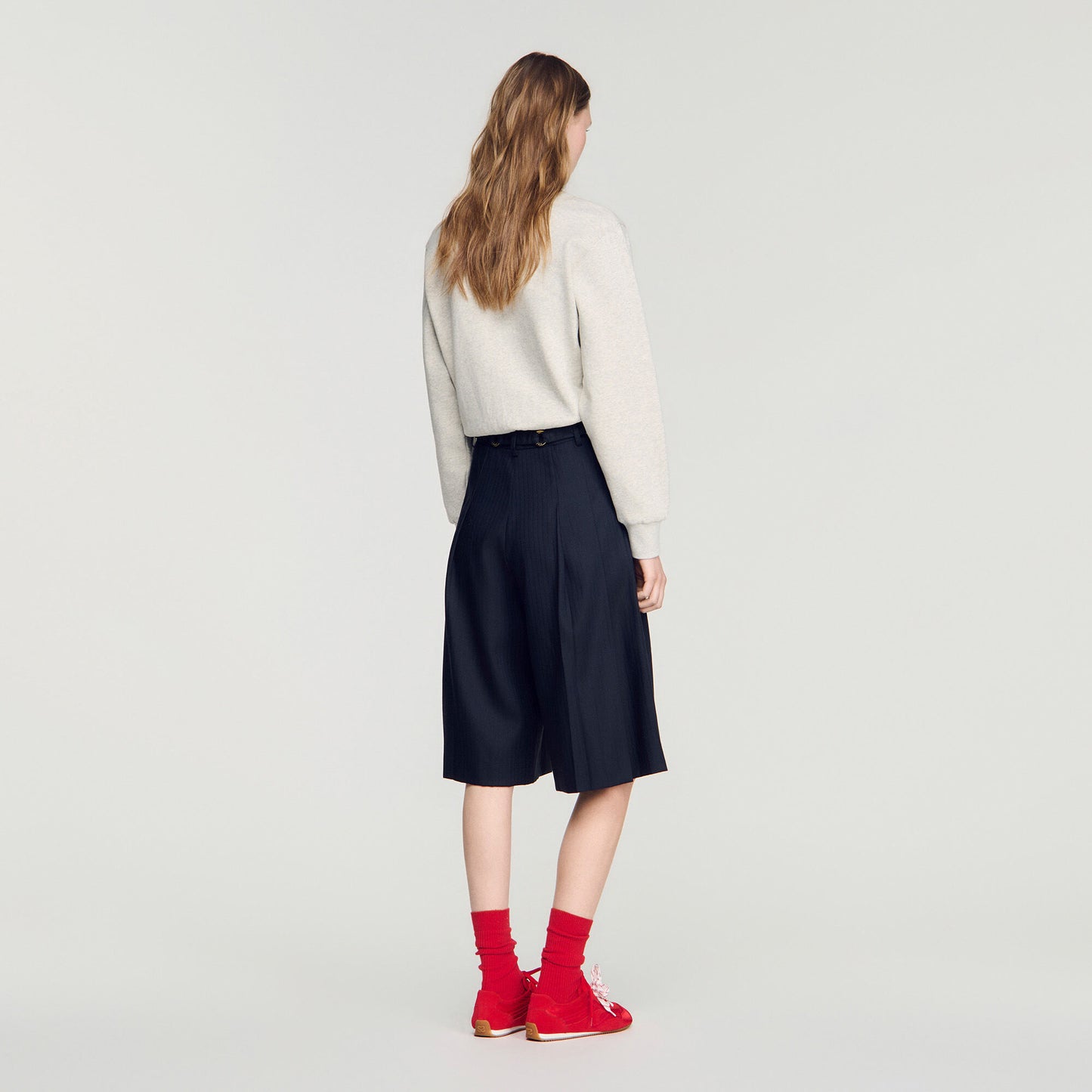 Long pleated wool shorts