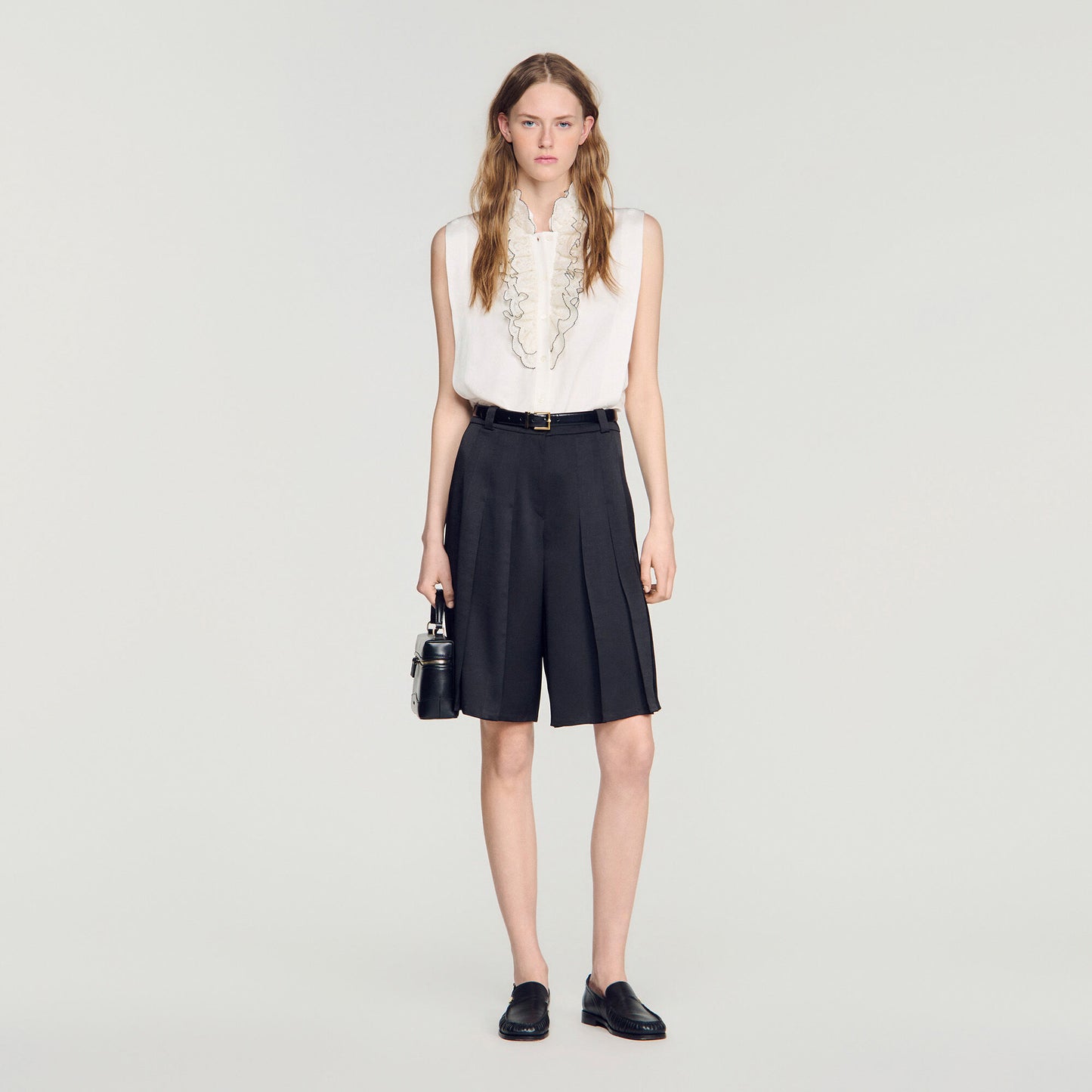 Long high-waisted pleated shorts