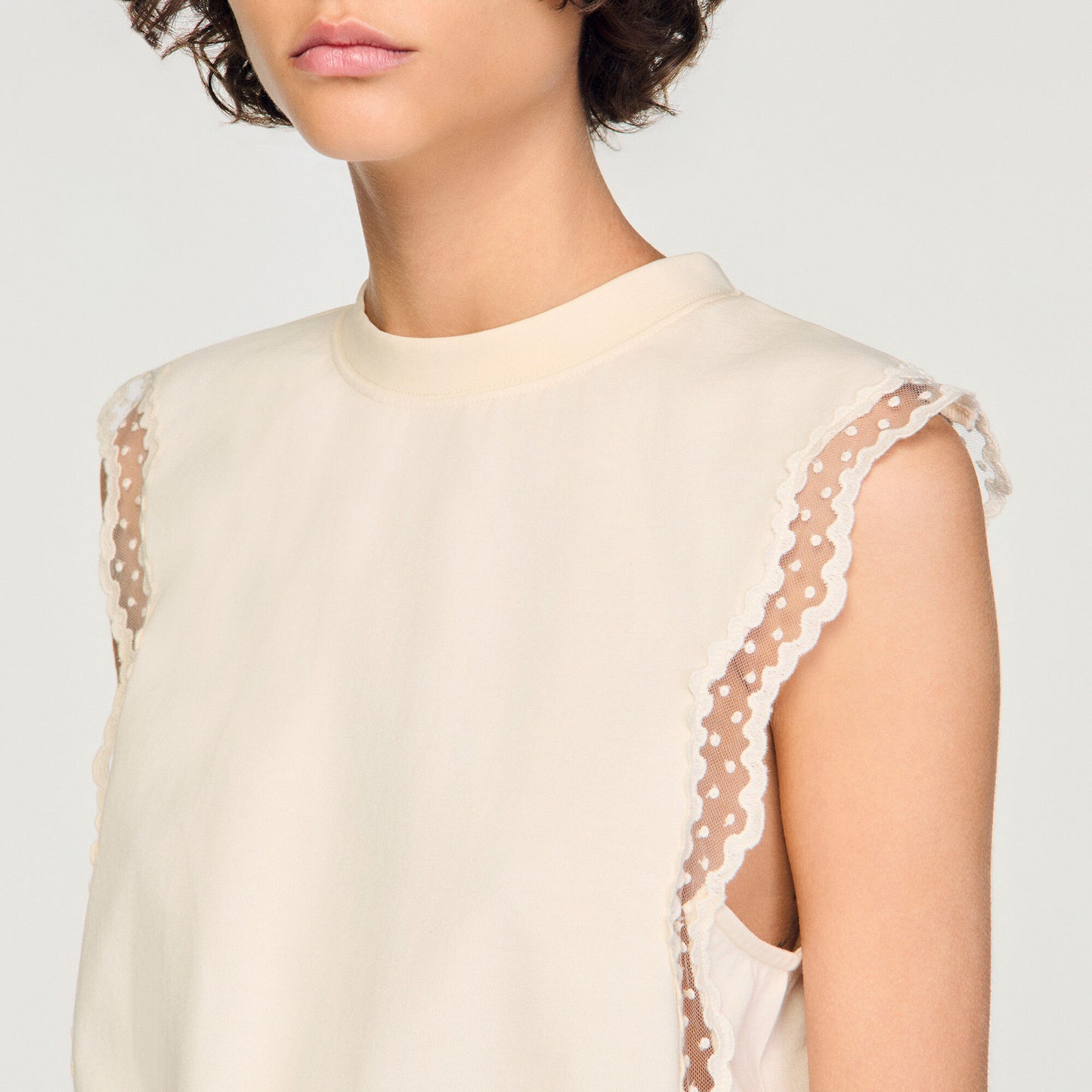 Cropped cotton T-shirt with lace