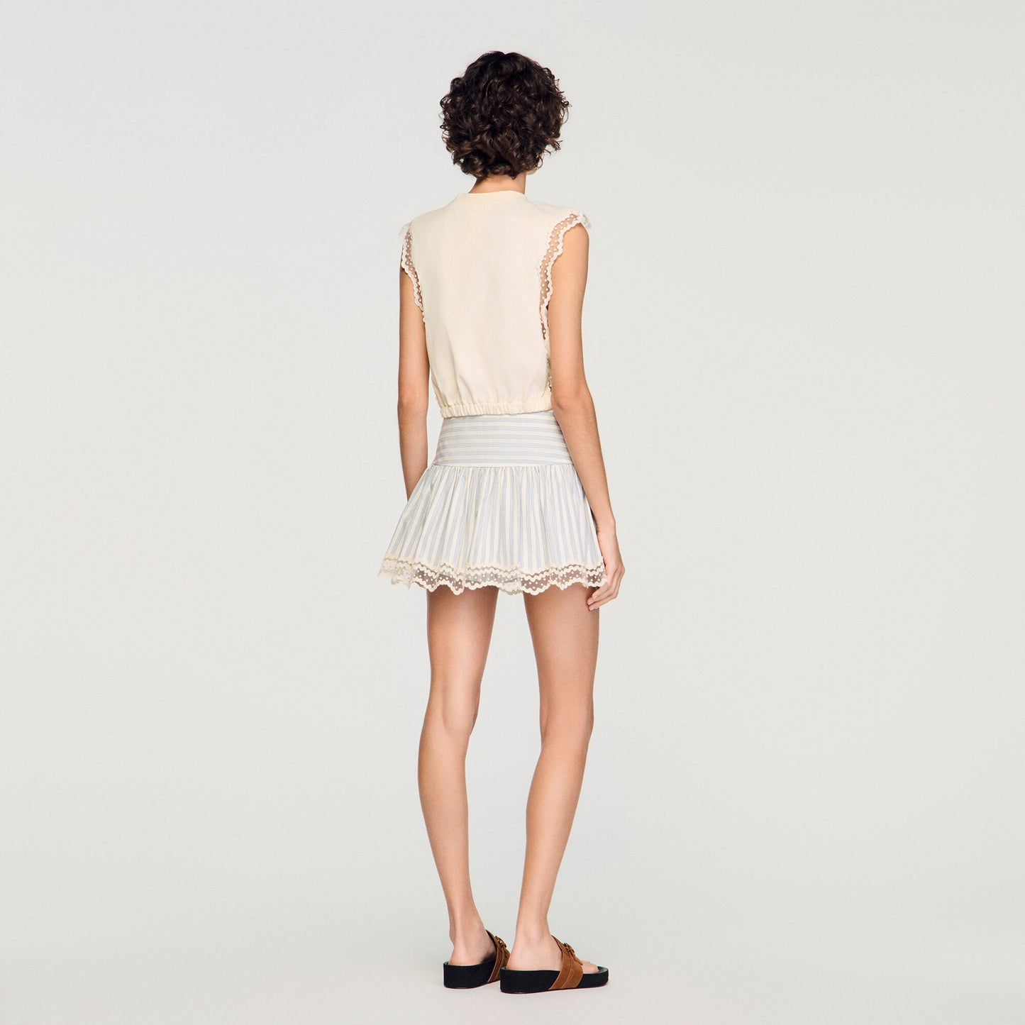 Cropped cotton T-shirt with lace
