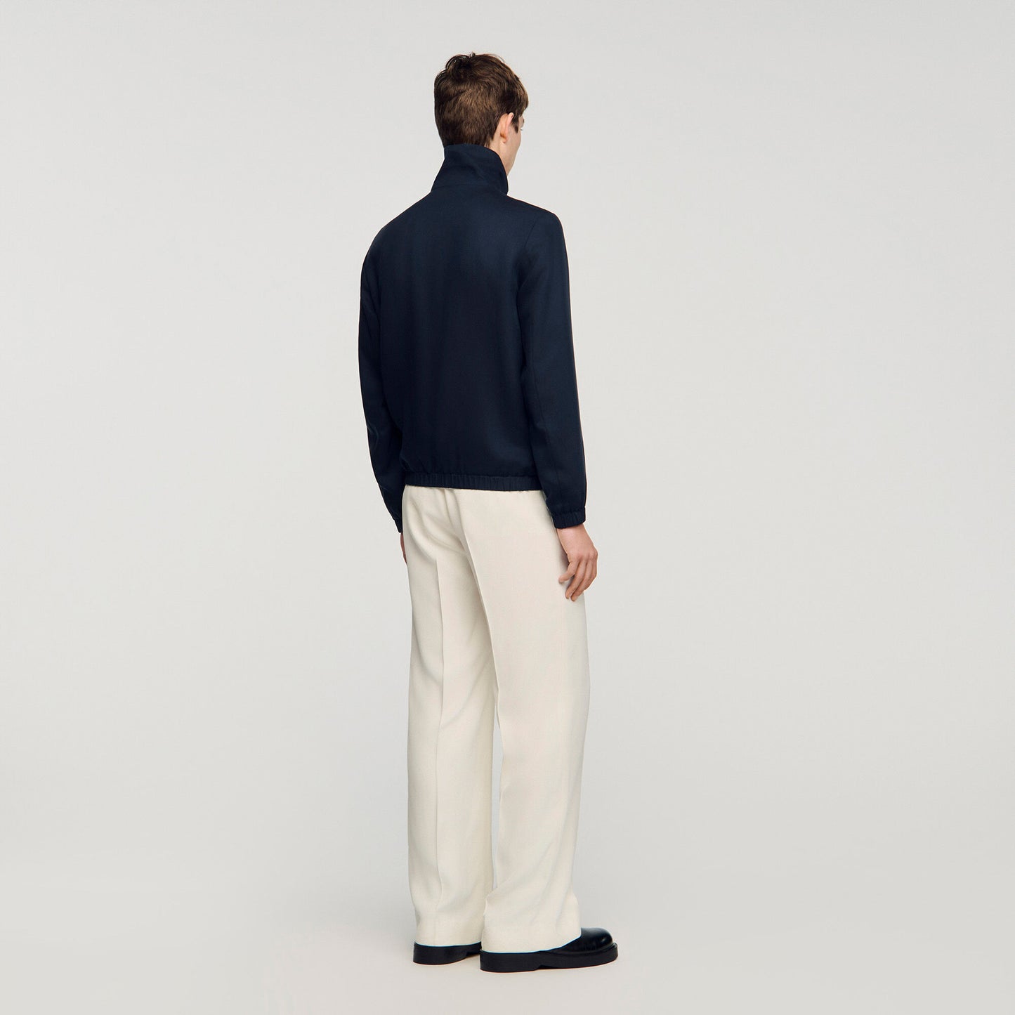 Standing collar zip-up jacket