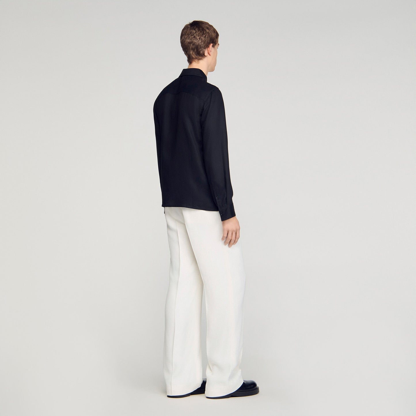 Loose-fit zip-up shirt