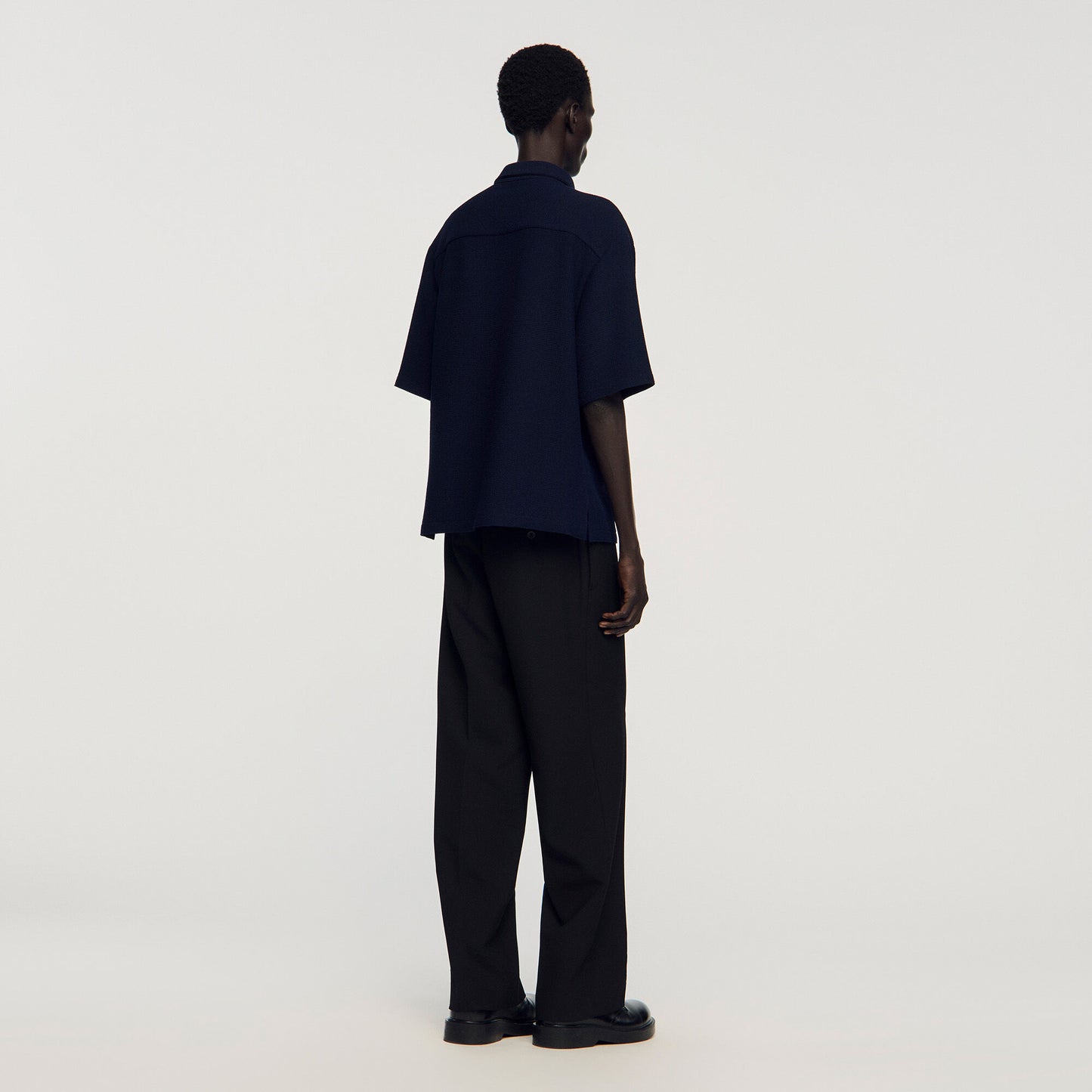 Textured shark collar shirt