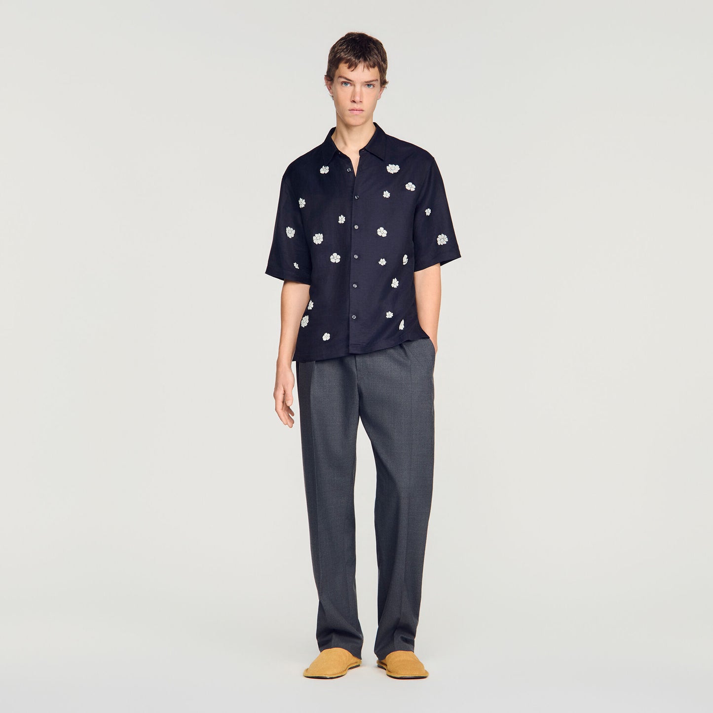 Loose-fit floral shirt