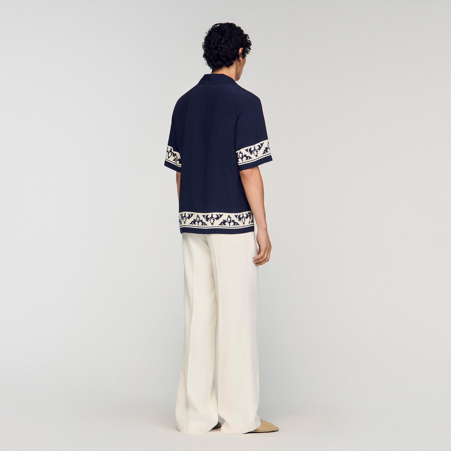 Loose-fit contrast print shirt