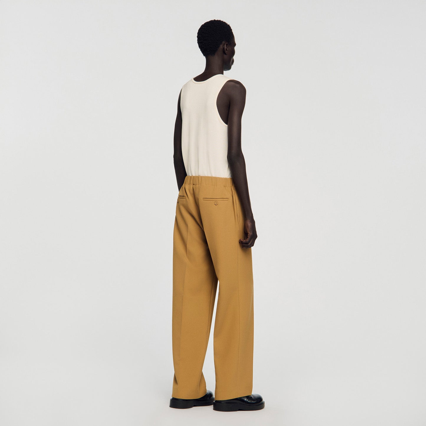 Wide-leg trousers