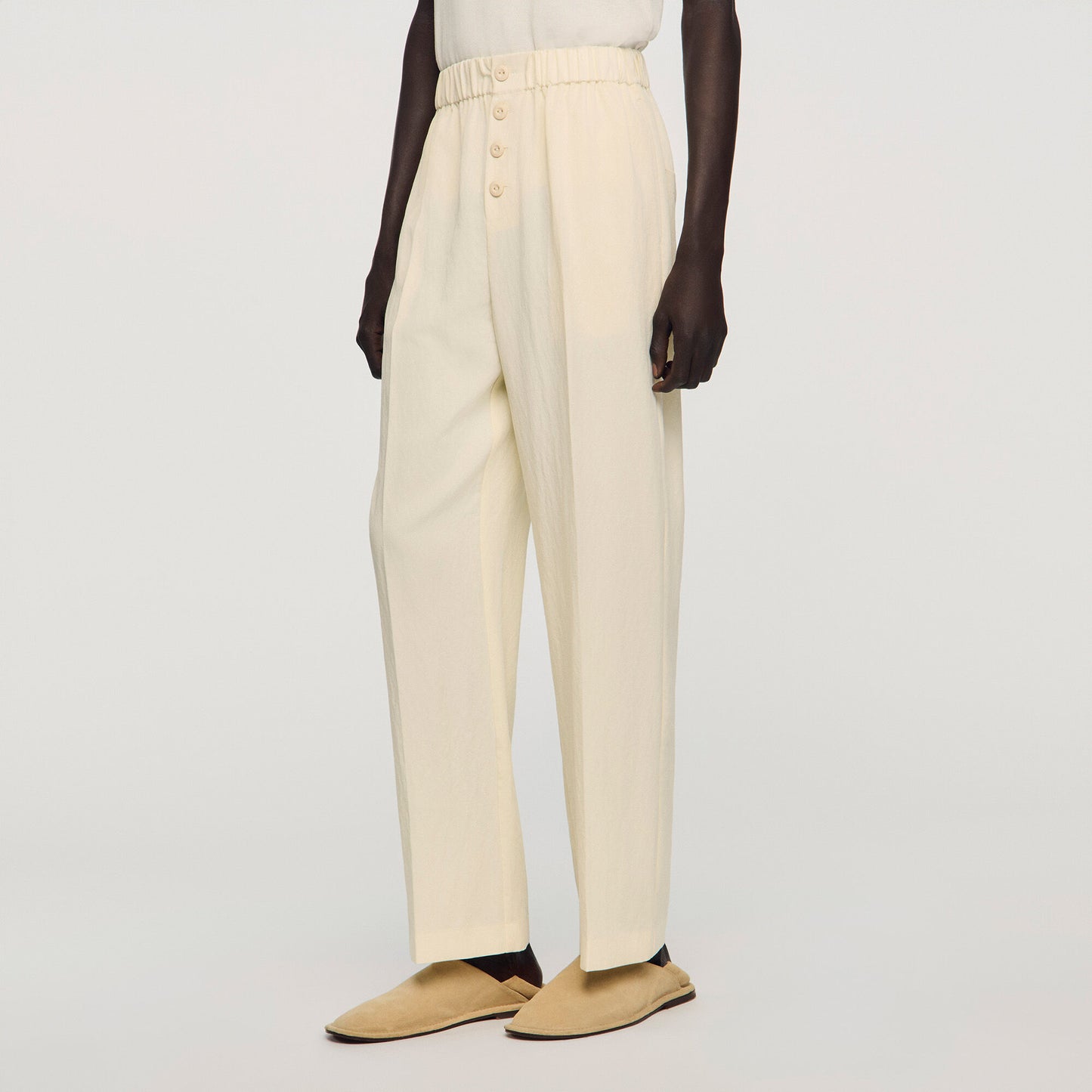 Flowing elasticated trousers