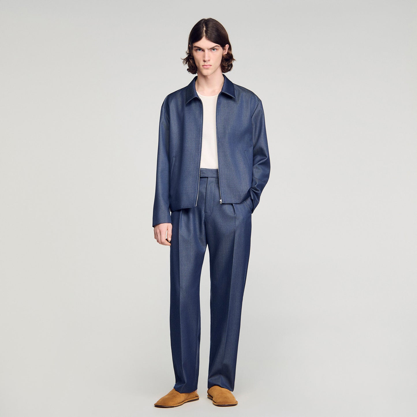 Pleated denim-effect trousers