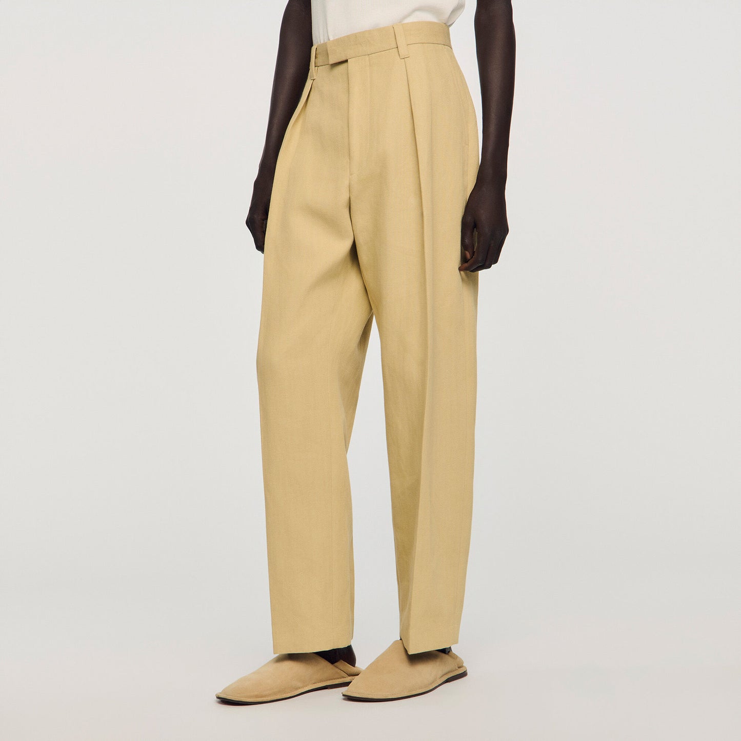 Wide pleated cotton-linen trousers